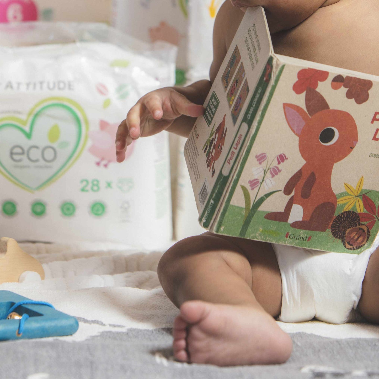 baby_sitting_diapers_ATTITUDE BDL_a83_16210_en?_hover?